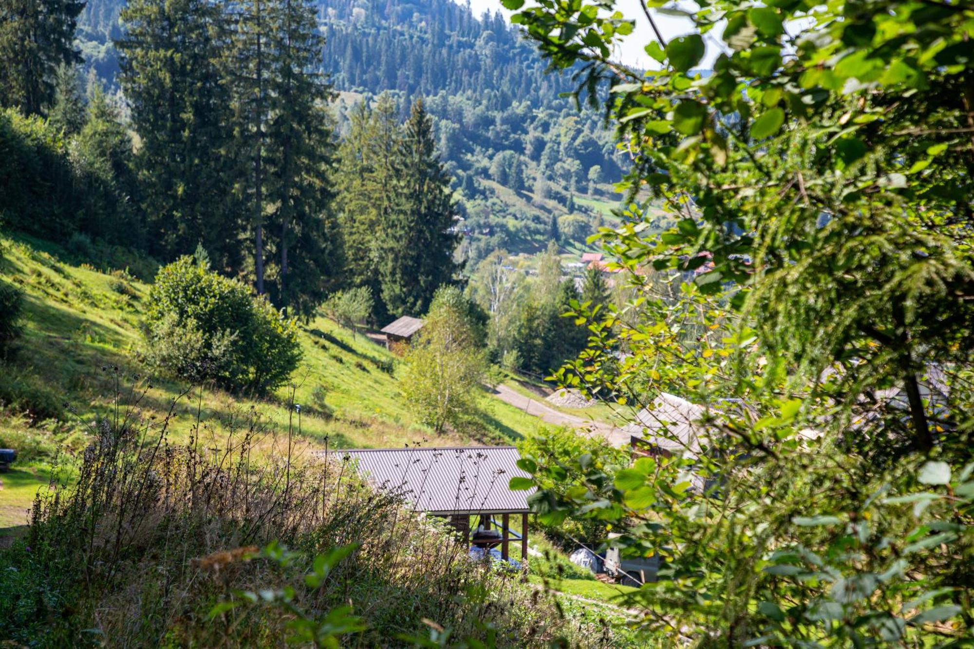 Lisoviy Zatyshok, Z Vidkrutum Litnim Baseynom Hotel สลาฟสเก ภายนอก รูปภาพ