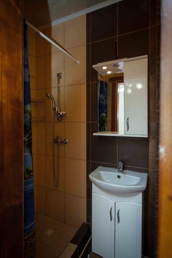 Lisoviy Zatyshok, Z Vidkrutum Litnim Baseynom Hotel สลาฟสเก ภายนอก รูปภาพ