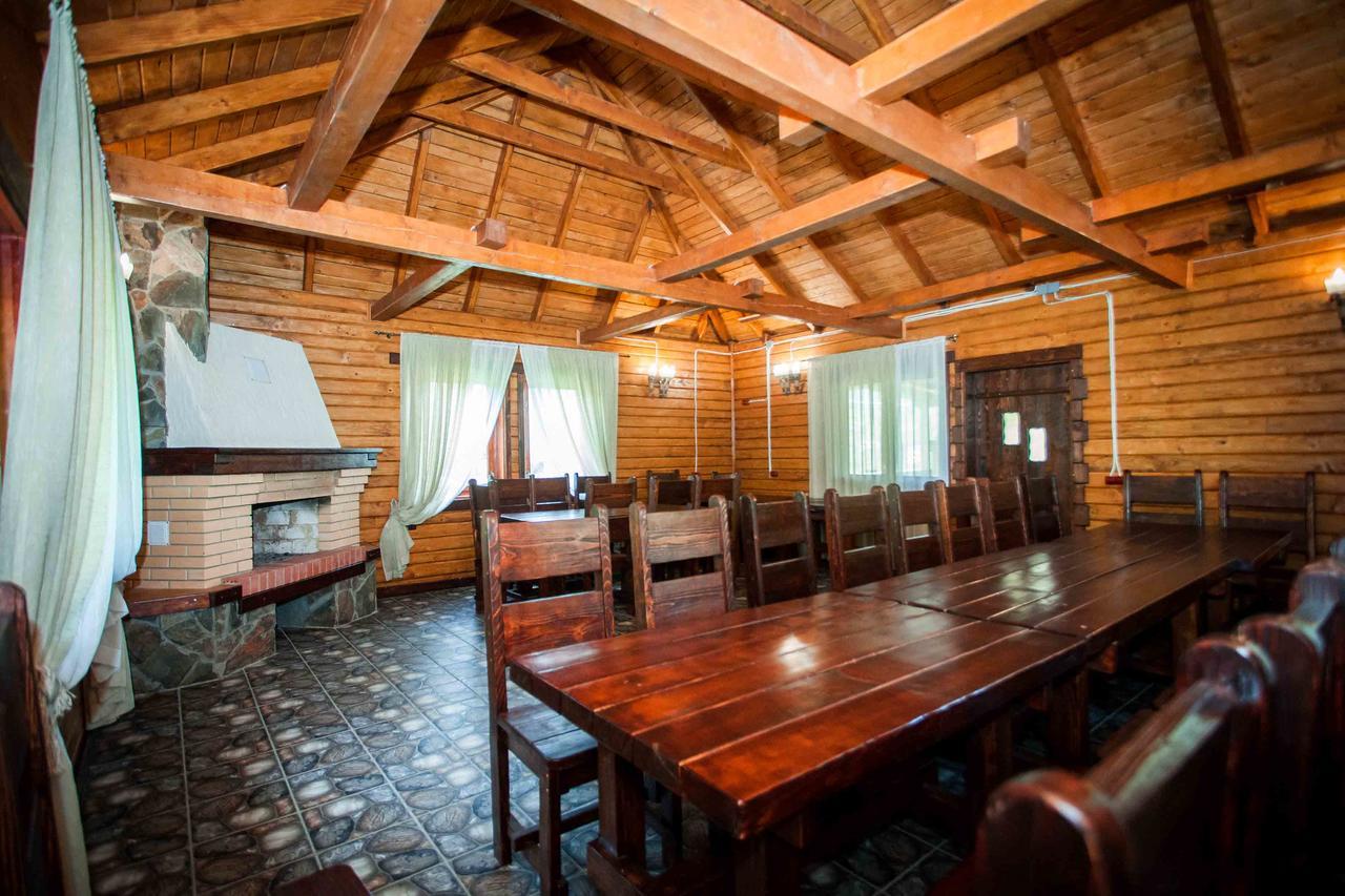 Lisoviy Zatyshok, Z Vidkrutum Litnim Baseynom Hotel สลาฟสเก ภายนอก รูปภาพ