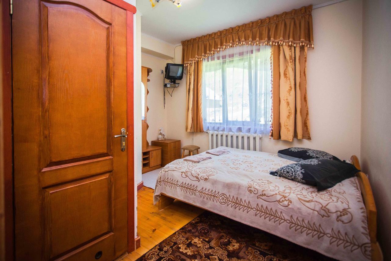 Lisoviy Zatyshok, Z Vidkrutum Litnim Baseynom Hotel สลาฟสเก ภายนอก รูปภาพ